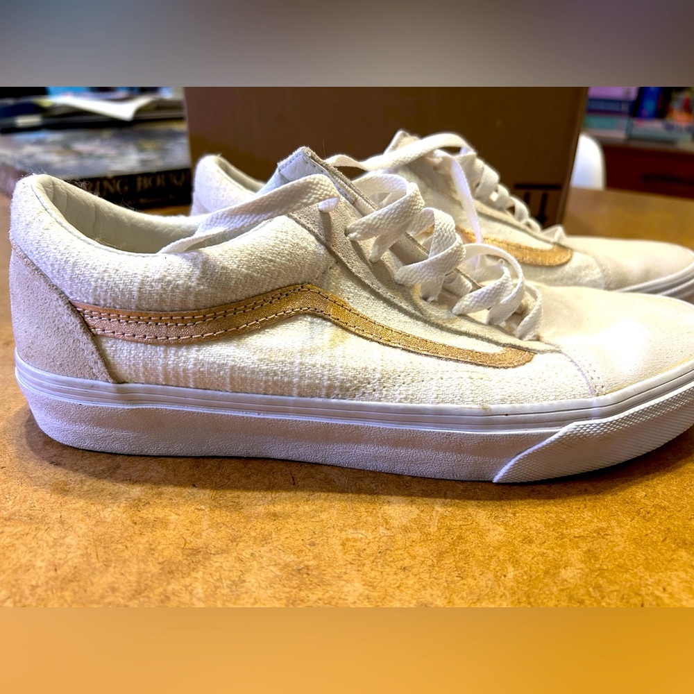 Women’s Vans sneakers size 11, white with rose gold detail.